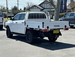 2019 TOYOTA
HILUX SR (4x4)