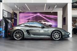 2024 Porsche 718 Cayman Style Edition