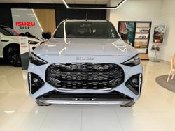 2026 ISUZU MU-X XT