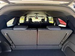 2025 Isuzu MU-X LS-T