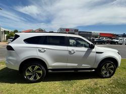 2025 Isuzu MU-X LS-T