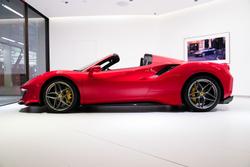 2019 Ferrari 488 Pista Spider F142 RED