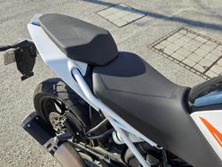 2022 KTM 390 Duke Orange
