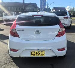 2016 HYUNDAI ACCENT ACTIVE