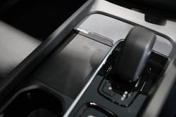2024 Volvo XC60 Plus B5