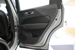 2024 Volvo XC60 Plus B5