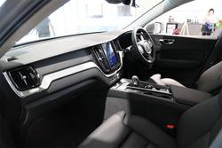 2024 Volvo XC60 Plus B5