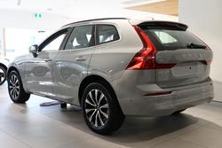 2024 Volvo XC60 Plus B5