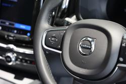 2024 Volvo XC60 Plus B5