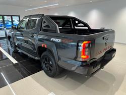 2025 NISSAN NAVARA PRO-4X