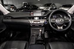 2018 Lexus ES300h Luxury 2.5L Hybrid Auto CVT Sedan
