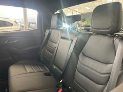 2025 Isuzu D-MAX BLADE MY24 MOONSTONE WHITE PEARL