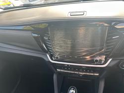 2025 Isuzu
MU-X LS-U