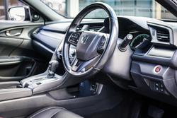 2017 HONDA CIVIC VTi-LX