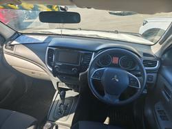 2017 MITSUBISHI MITSUBISHI TRITON GLX+