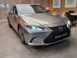 2024 Lexus
ES300h Luxury 2.5L Hybrid Auto CVT Sedan