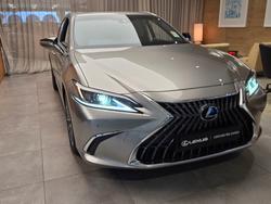 2024 Lexus
ES300h Luxury 2.5L Hybrid Auto CVT Sedan