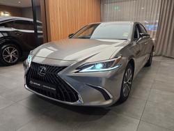 2024 Lexus
ES300h Luxury 2.5L Hybrid Auto CVT Sedan