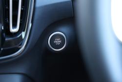 2022 Volvo
XC40 Ultimate B4 Bright