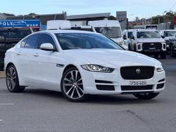 2016 Jaguar XE 20t Prestige