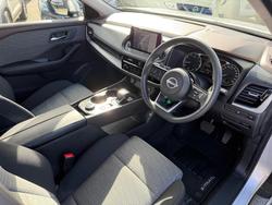 2024 Nissan X-TRAIL ST
