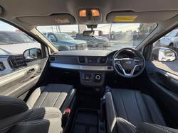 2023 LDV G10 Plus Rear Barn Doors