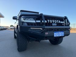 2022 Toyota LANDCRUISER VX Silver