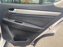 2015 ISUZU MU-X LS-T (4x4)