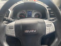 2015 ISUZU MU-X LS-T (4x4)