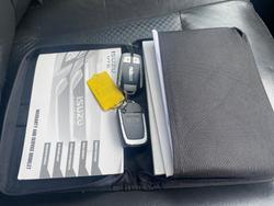 2015 ISUZU MU-X LS-T (4x4)