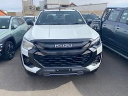 2025 ISUZU D-MAX XT