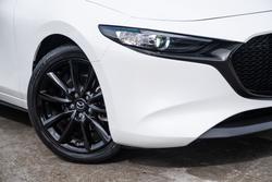 2021 Mazda
3 G25 Evolve