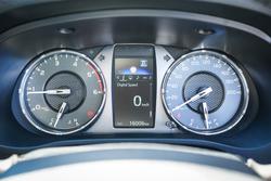 2025 Toyota HILUX SR5