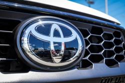 2025 Toyota HILUX SR5