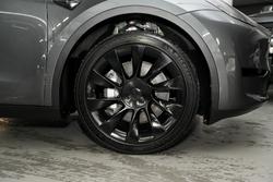 2024 Tesla
Model Y Rear-Wheel Drive