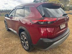 2022 NISSAN X-TRAIL ST-L