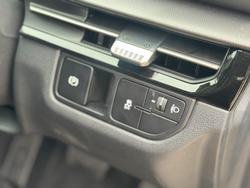 2025 Kia
                Sportage S