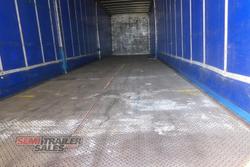 1999 Maxitrans 22 Pallet Curtainsider