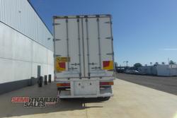 1999 Maxitrans 22 Pallet Curtainsider