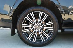 2025 Lexus LX600 LX600 Sports Luxury 3.5L Turbo Automatic Wagon 3D26040 001