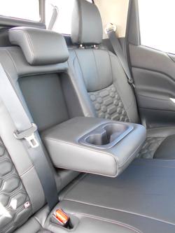 2025 Nissan
                Navara ST-X