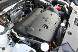 2020 Mitsubishi
ASX ES