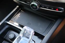 2025 Volvo XC60 Plus B5 Bright