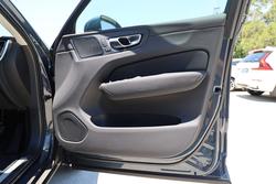 2025 Volvo XC60 Plus B5 Bright