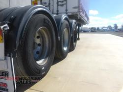 2006 Barker 12 Pallet Rollback Curtainsider A Trailer