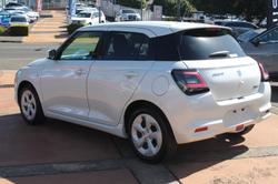 2025 Suzuki Swift Hybrid Plus