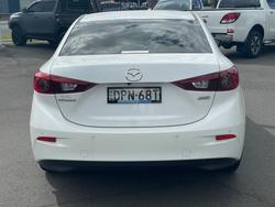 2017 MAZDA MAZDA3 MAXX