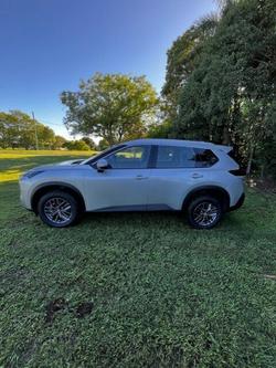 2025 NISSAN XTRAIL ST