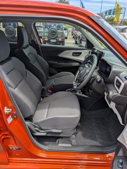 2025 SUZUKI SWIFT HYBRID GLX