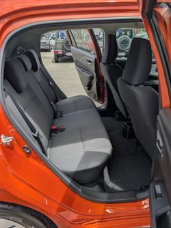 2025 SUZUKI SWIFT HYBRID GLX